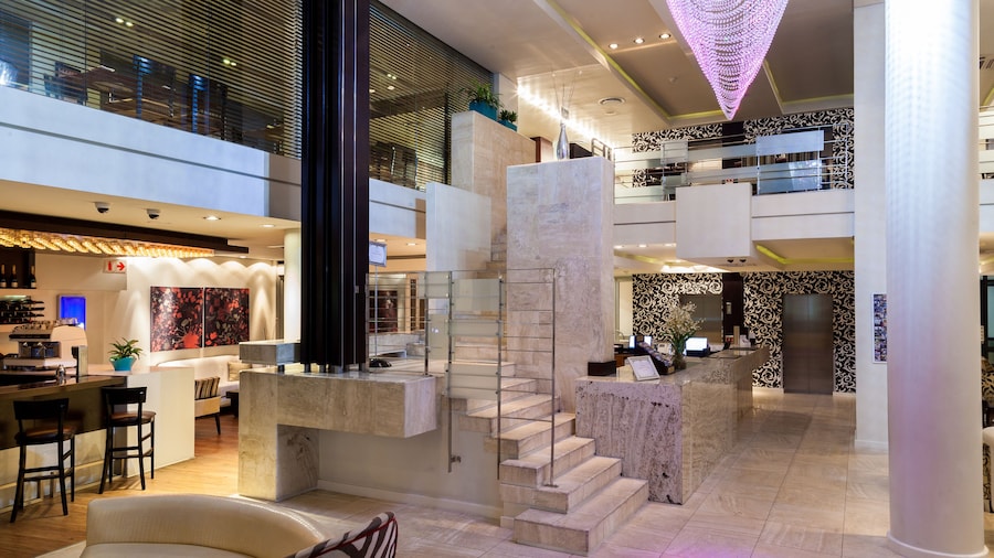 Colosseum Hotel