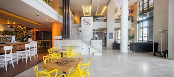 Colosseum Hotel