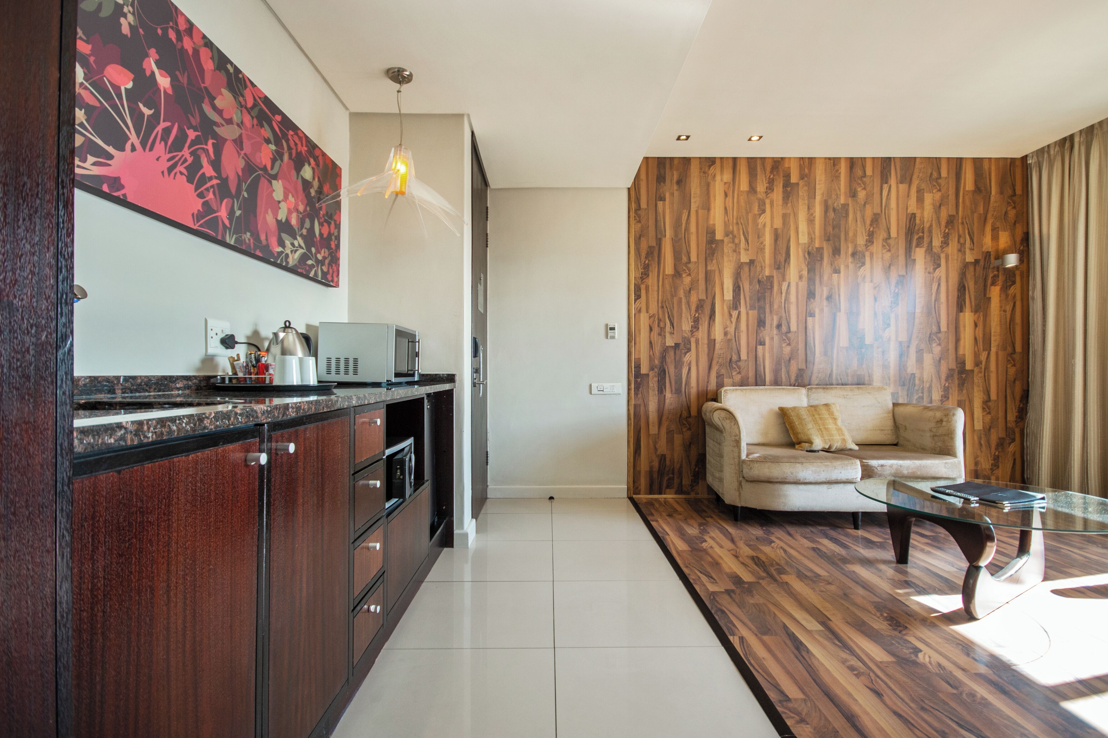 Deluxe Suite, 1 King Bed | Private kitchenette | Fridge, microwave, coffee/tea maker, electric kettle