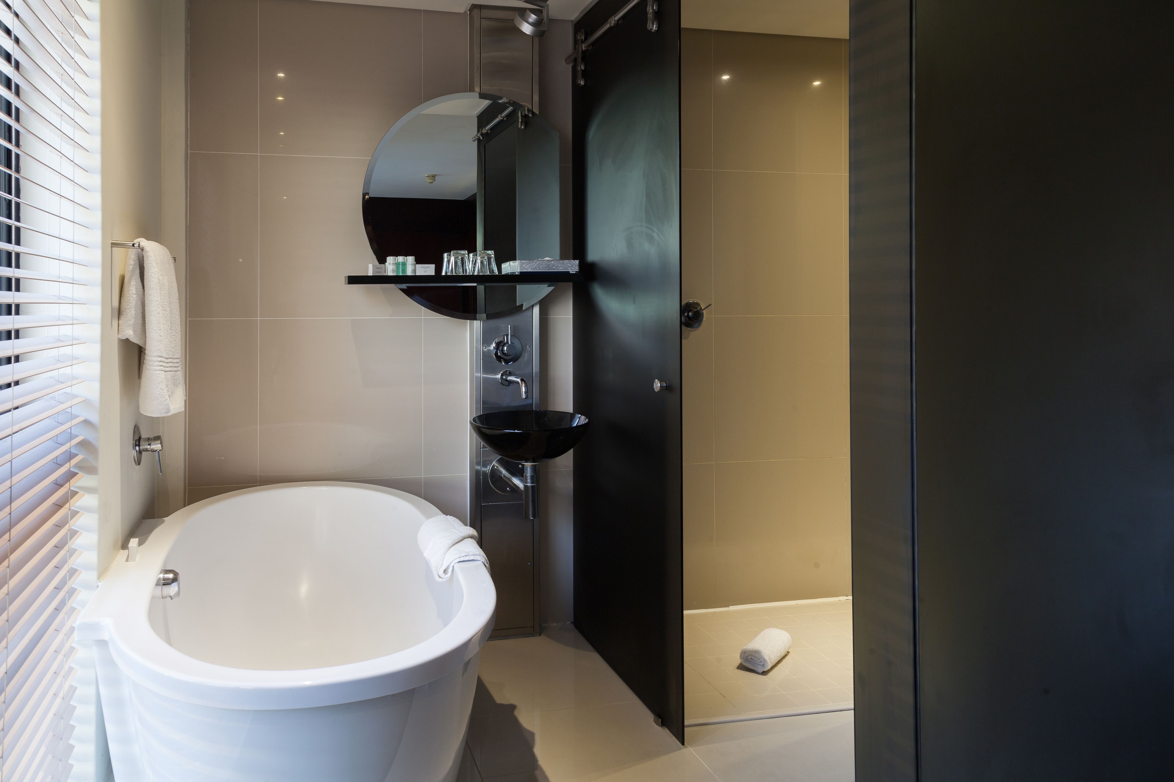 family suite | deep-soaking bathtub