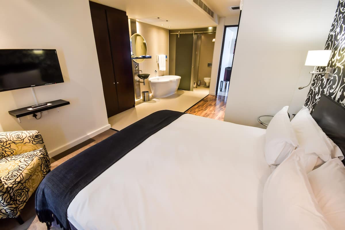 Penthouse Presidential - 2 sovrum (10) | 1 sovrum, sängtillbehör av högsta kvalitet, duntäcken och bäddmadrasser
