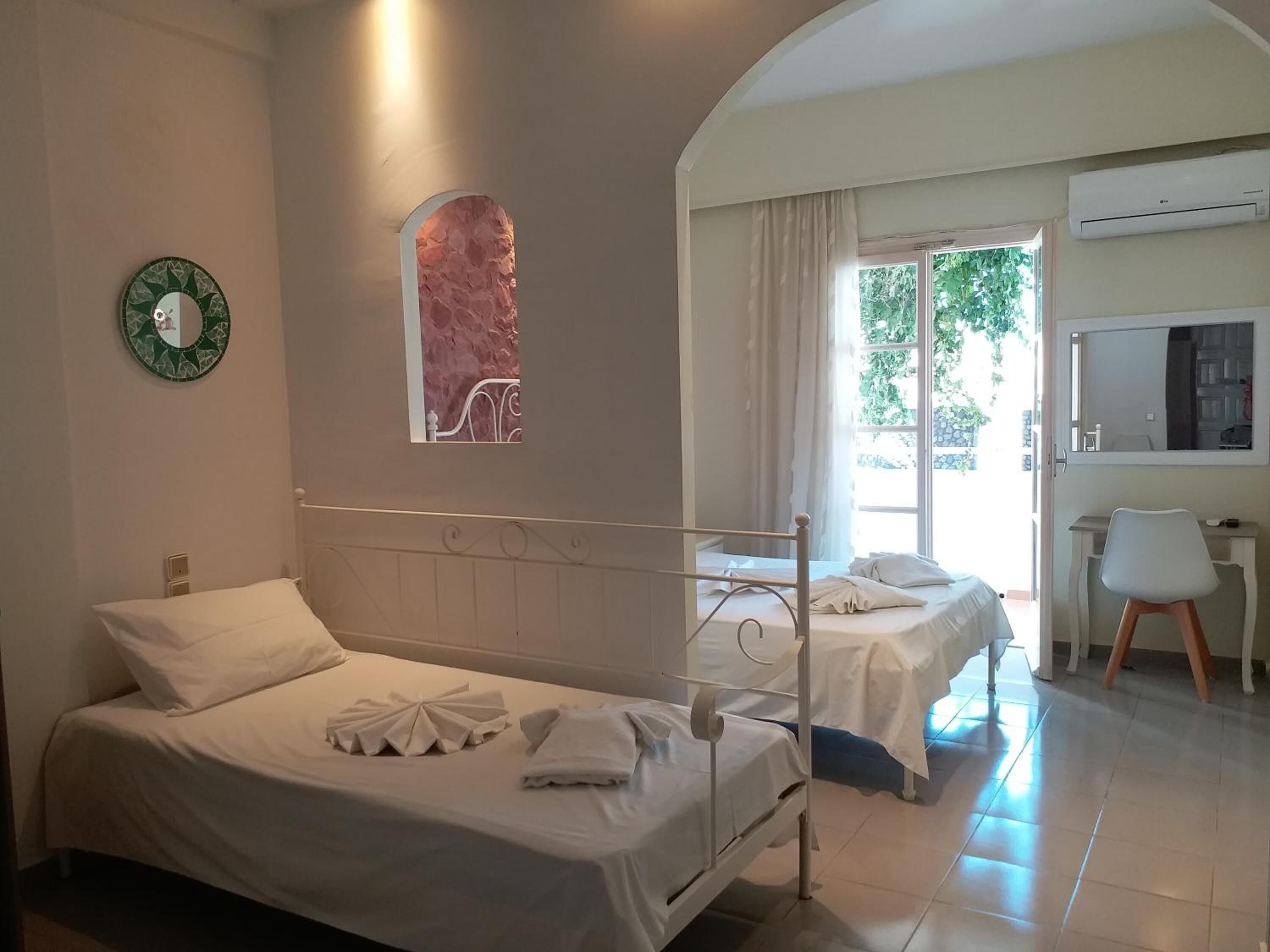 in-room safe, iron/ironing board, free wifi, bed sheets