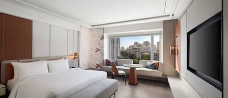 Business Room (Business Class) | Premium bedding, minibar, in-room safe, desk