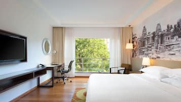 Kamar Deluks, 1 Tempat Tidur King, Bebas Asap Rokok | 1 kamar tidur, minibar, brankas, dan didekorasi berbeda-beda