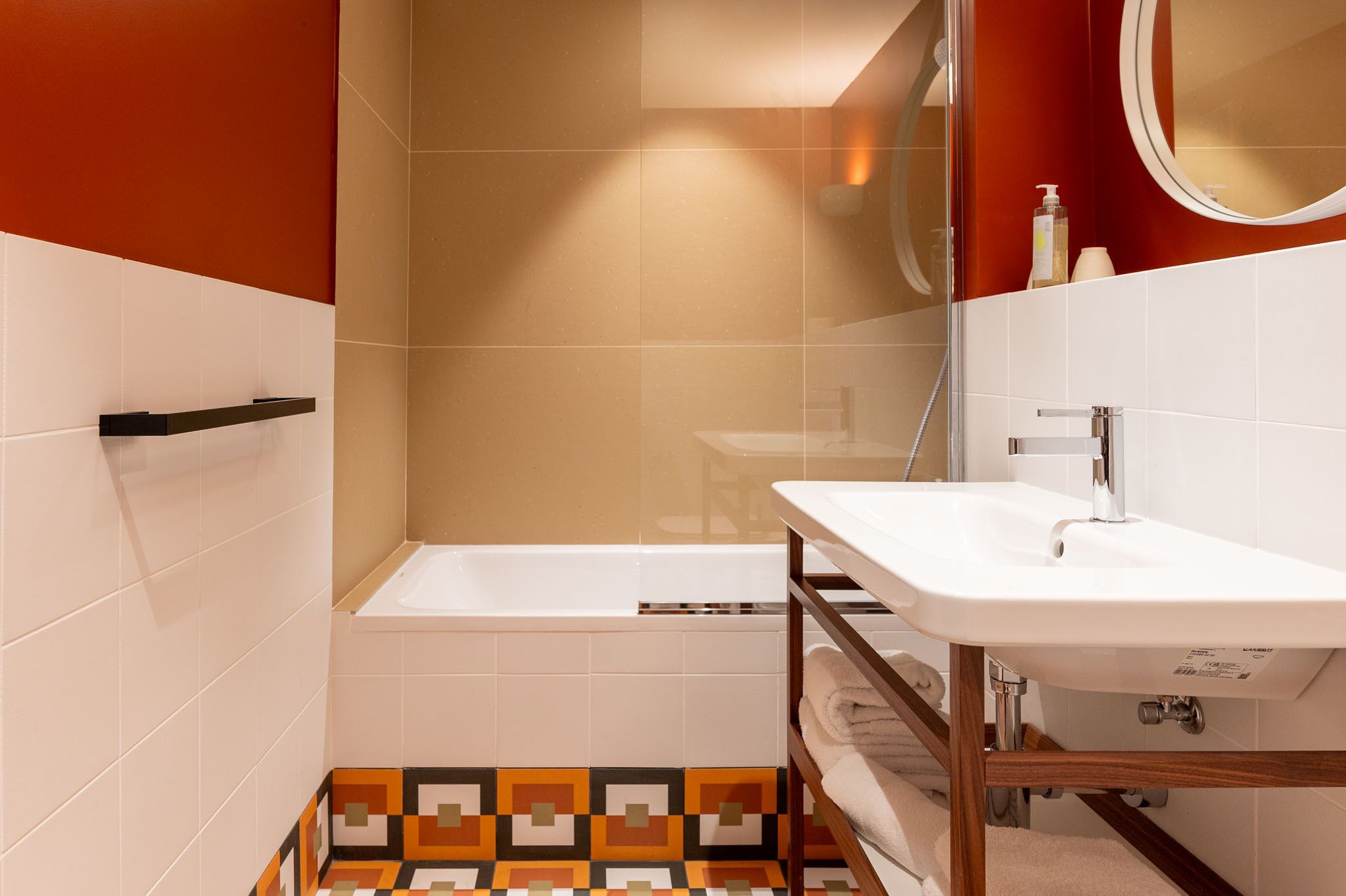 twin room act 3 | bathroom | hair dryer, towels, soap, shampoo