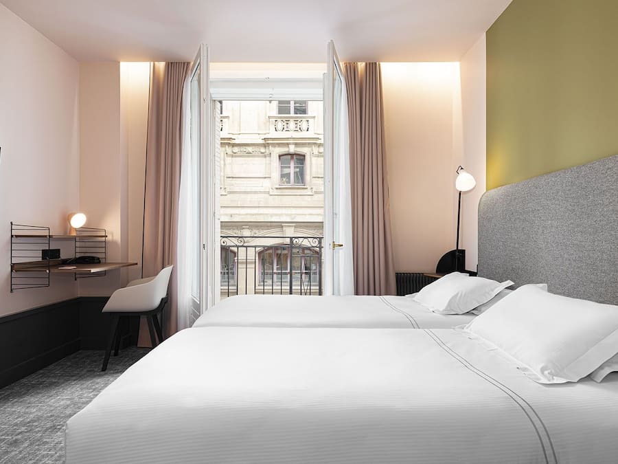 Enkeltrom (Act I) | Sengetøy av topp kvalitet, safe på rommet og individuelt innredet