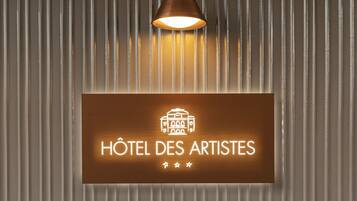 Bagian depan properti