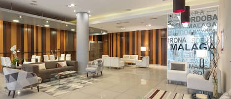 Coin salon dans le hall