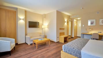 Chambre Junior (Suit)