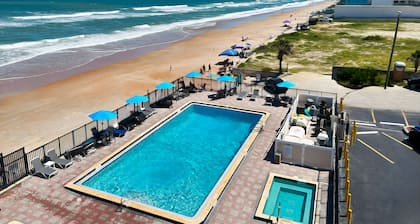 Outrigger Beach Club