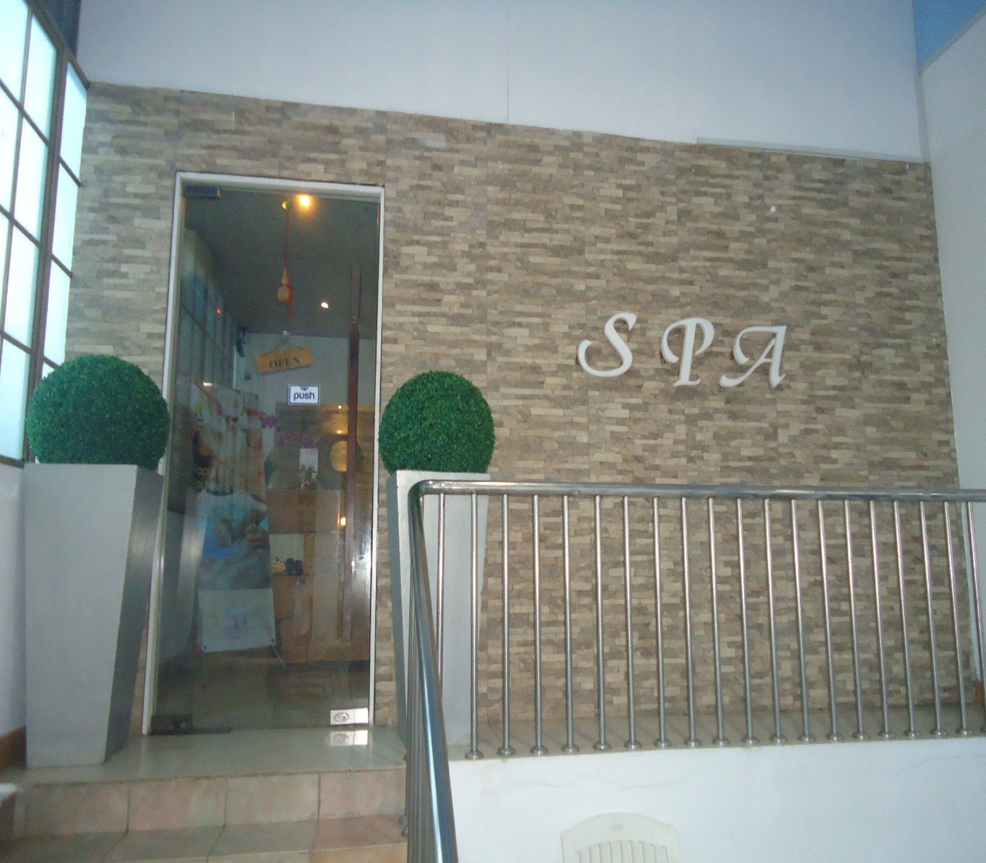 Tratamientos corporales, exfoliaciones corporales, manicura y pedicura