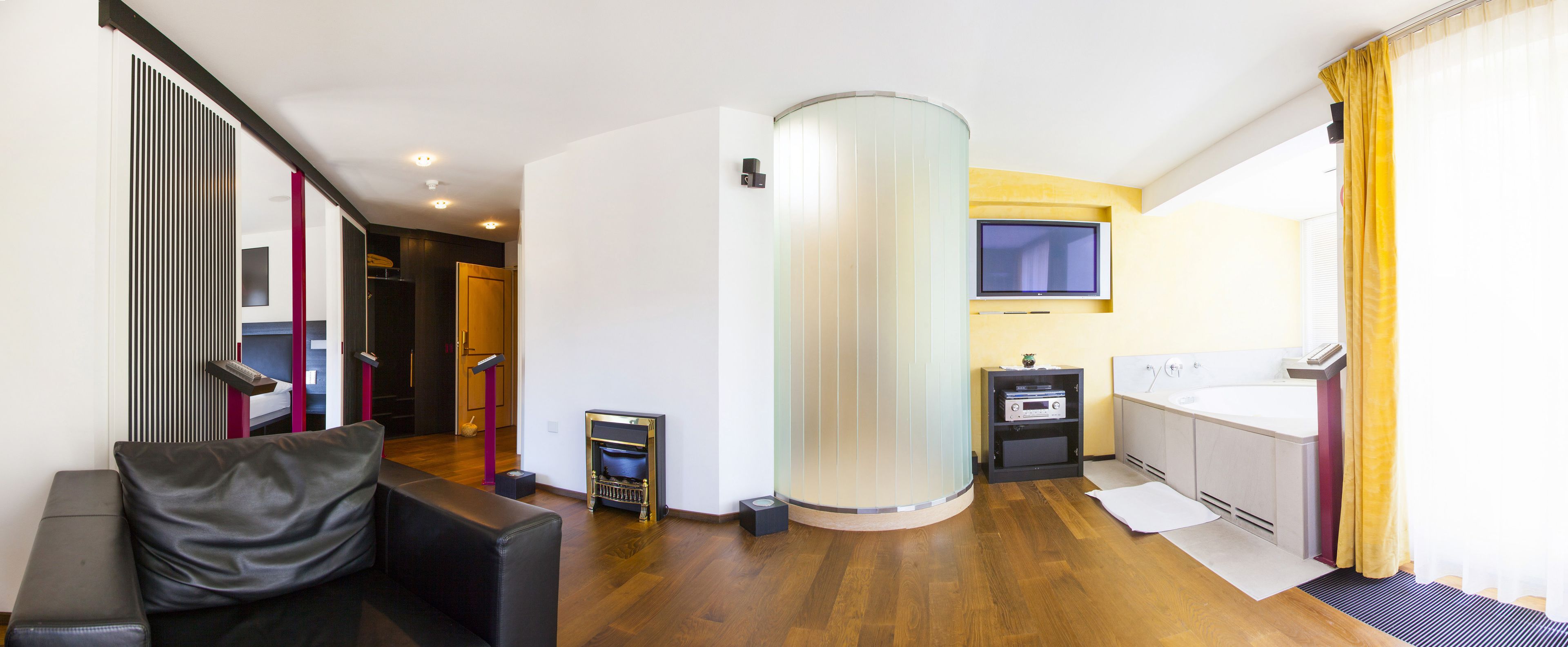 suite heaven | living area | lcd tv