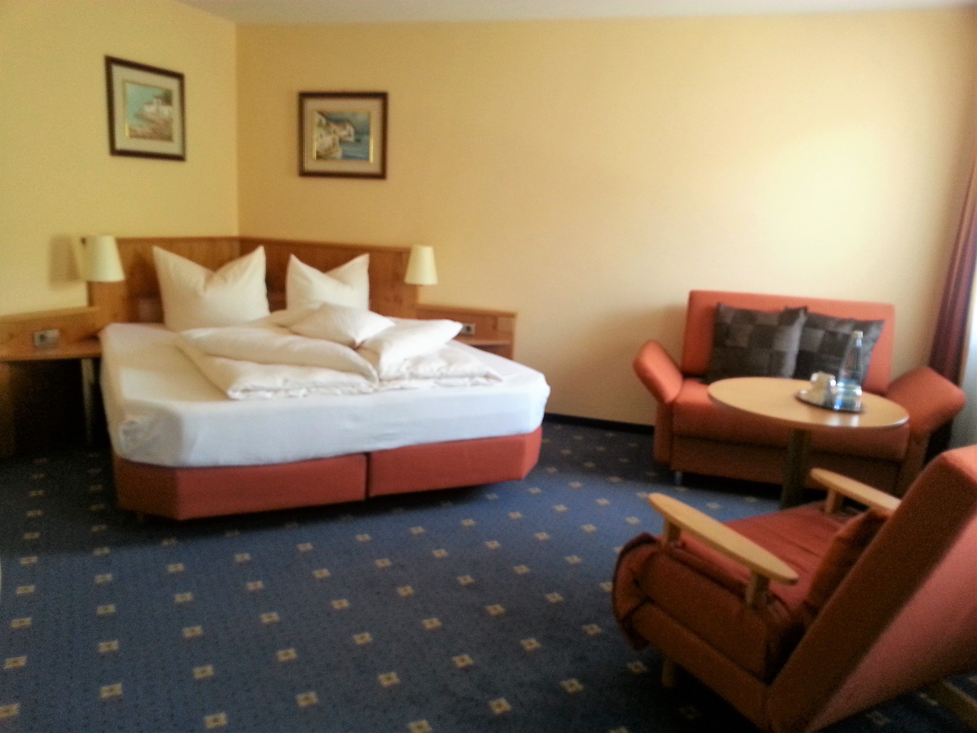 comfort double room | premium bedding, in-room safe, desk, iron/ironing board