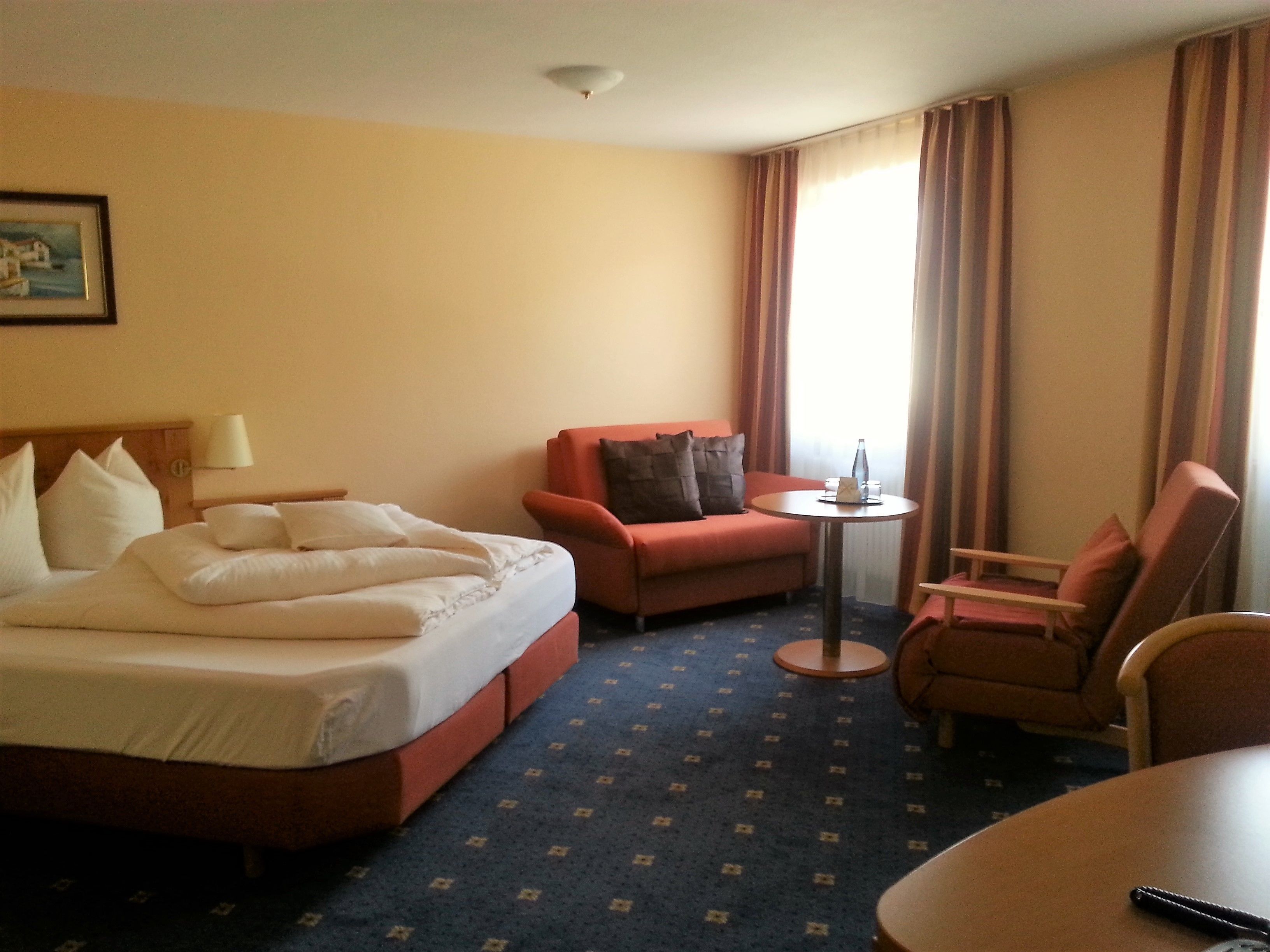 comfort double room | premium bedding, in-room safe, desk, iron/ironing board