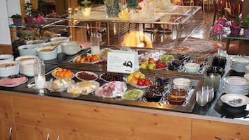 Tägliches inbegriffenes Frühstücksbuffet