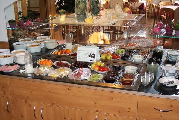 Petit déjeuner buffet compris tous les jours