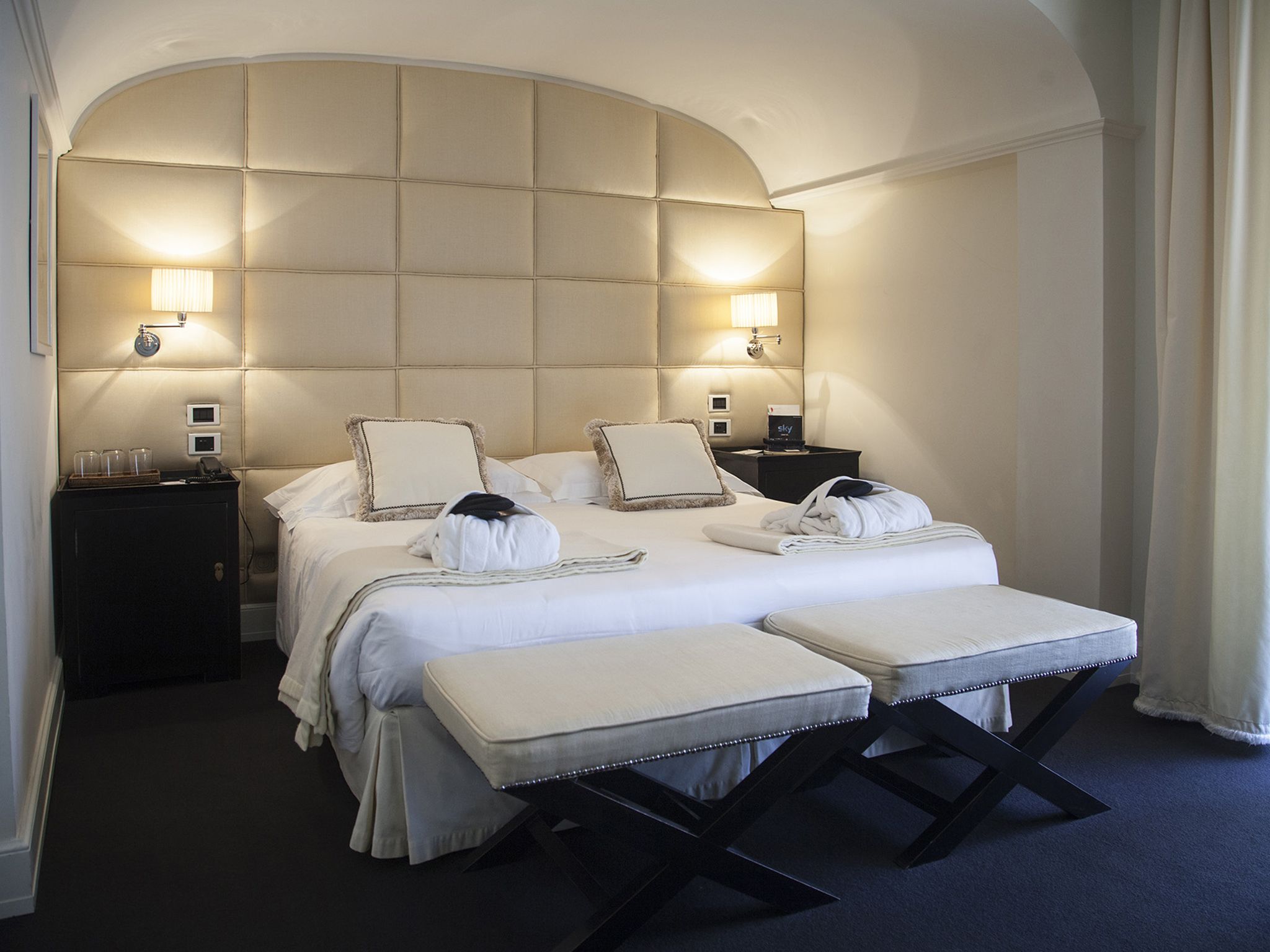 junior suite | down duvets, minibar, in-room safe, individually decorated