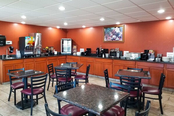 Desayuno continental incluido todos los días