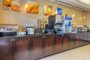 Free daily full breakfast  - Comfort Inn & Suites Northeast - Gateway (St. Petersburg)