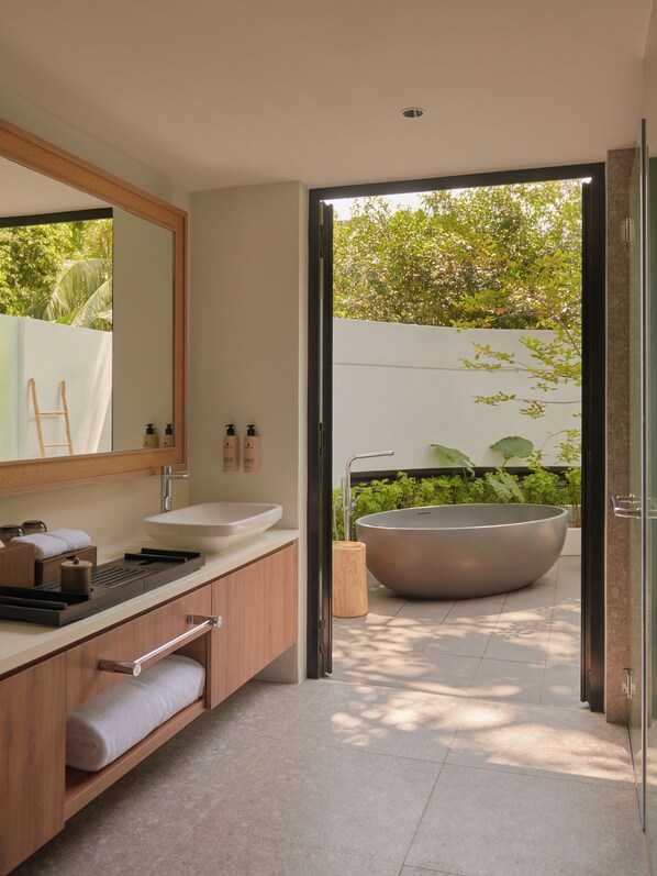 One Bedroom Pool Villa | Bathroom | Rainfall showerhead, free toiletries, hair dryer, bathrobes