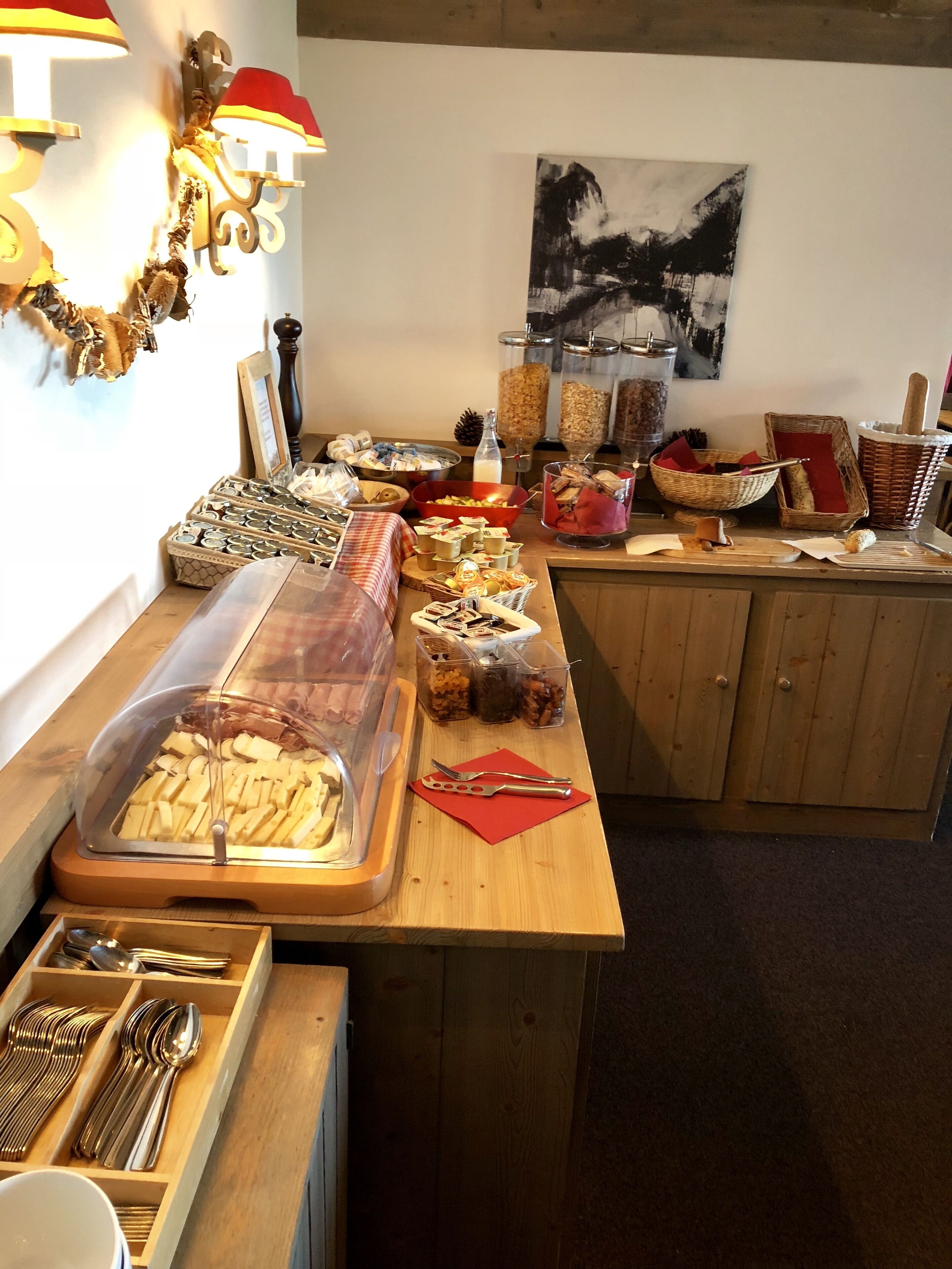 Frokostbuffé hver dag (EUR 14 per person)