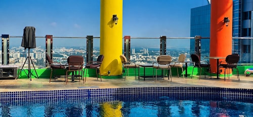 Oryx Hotel