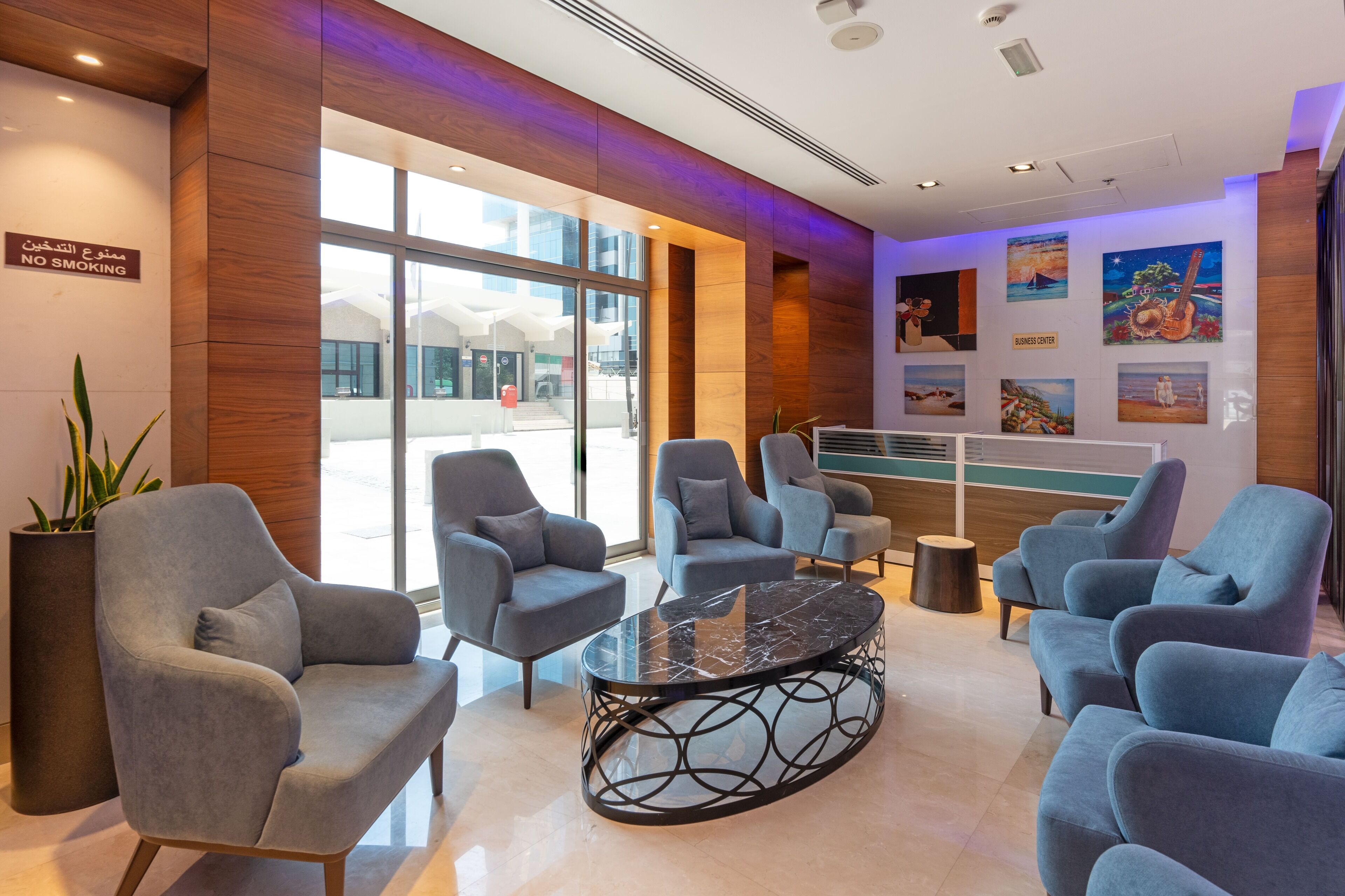 Sala de estar en el lobby