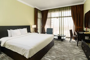 Deluxe Suite, 1 King Bed