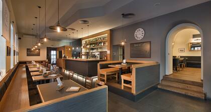 EA Hotel Royal Esprit