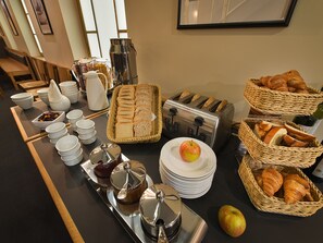 Gratis lokale morgenmadsretter hver dag