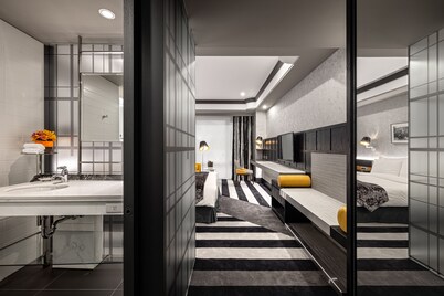 Grand Victoria Hotel