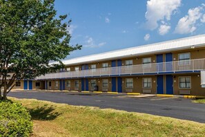 Exterior - Econo Lodge Mineral Wells (Mineral Wells)