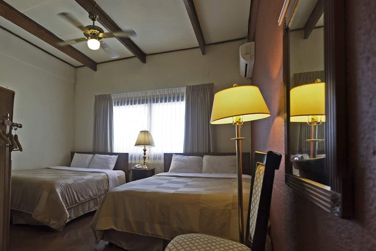 standard room | 1 bedroom, in-room safe, desk, blackout curtains