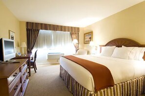 Premium bedding, in-room safe, desk, blackout drapes - Rockville Centre Hotel - JFK Airport (Lynbrook)