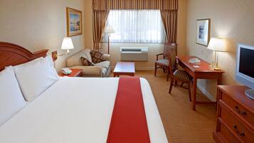 Premium bedding, in-room safe, desk, blackout drapes