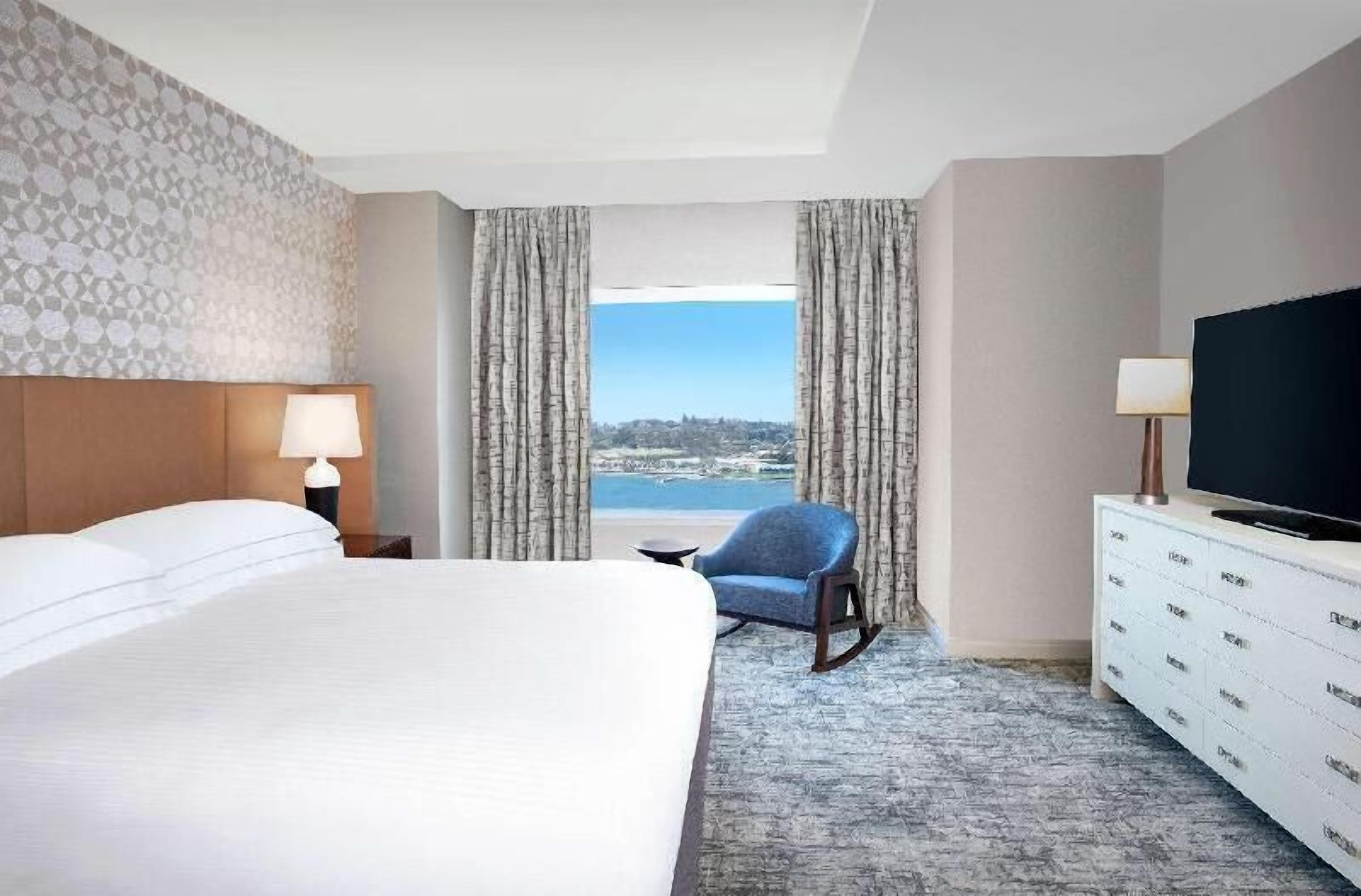 Premium bedding, in-room safe, desk, soundproofing