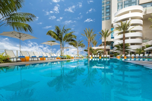 Outdoor pool, sun loungers