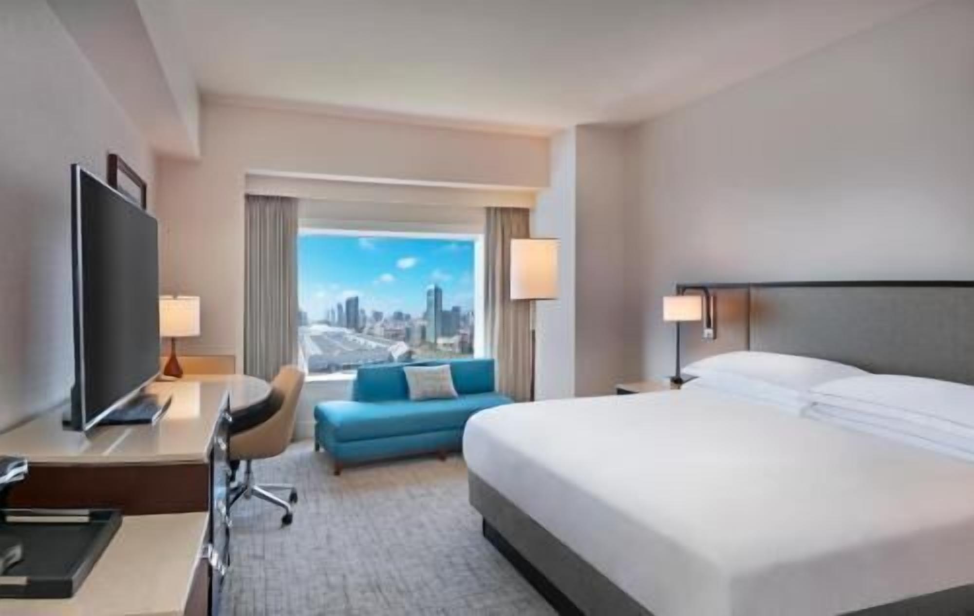 Premium bedding, in-room safe, desk, soundproofing
