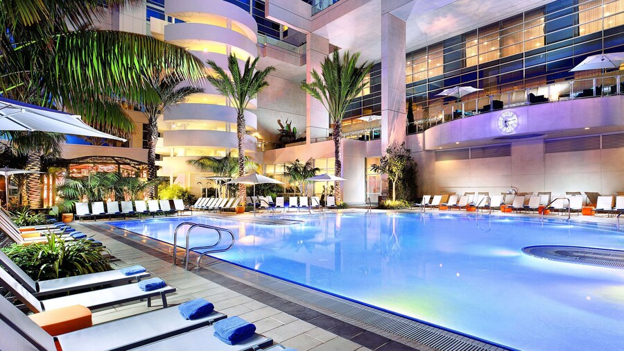 Hilton San Diego Bayfront