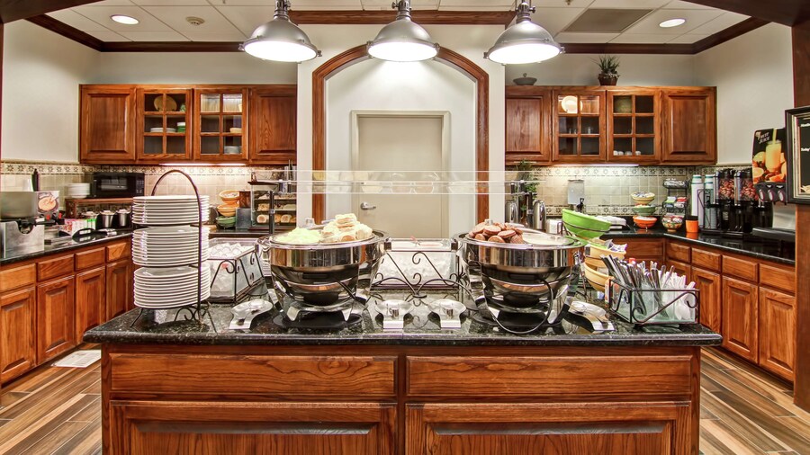 Homewood Suites by Hilton Oklahoma City-West