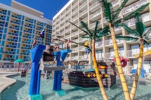 Indoor pool, 3 outdoor pools - Captain's Quarters Resort (Myrtle Beach)