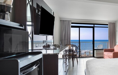 Captain's Quarters Resort - Image 43