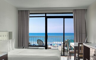 Chambre Standard, 2 lits doubles, coin cuisine, en front de mer | Vue de la chambre