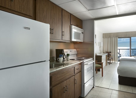 Captain's Quarters Resort - Image 21