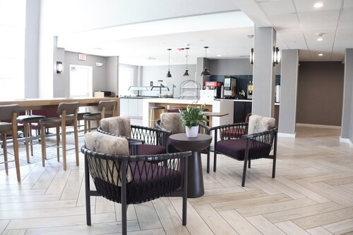 Staybridge Suites Austin Airport by IHG