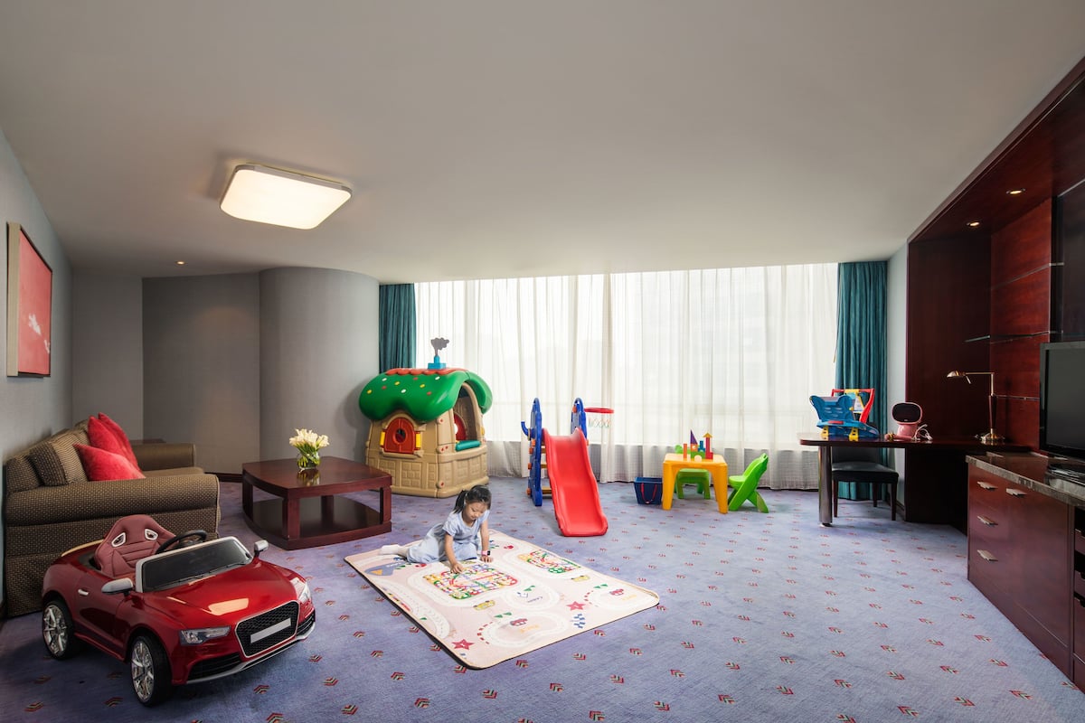 Suite, 1 chambre, accès au bar-salon | Chambre thématique pour enfant