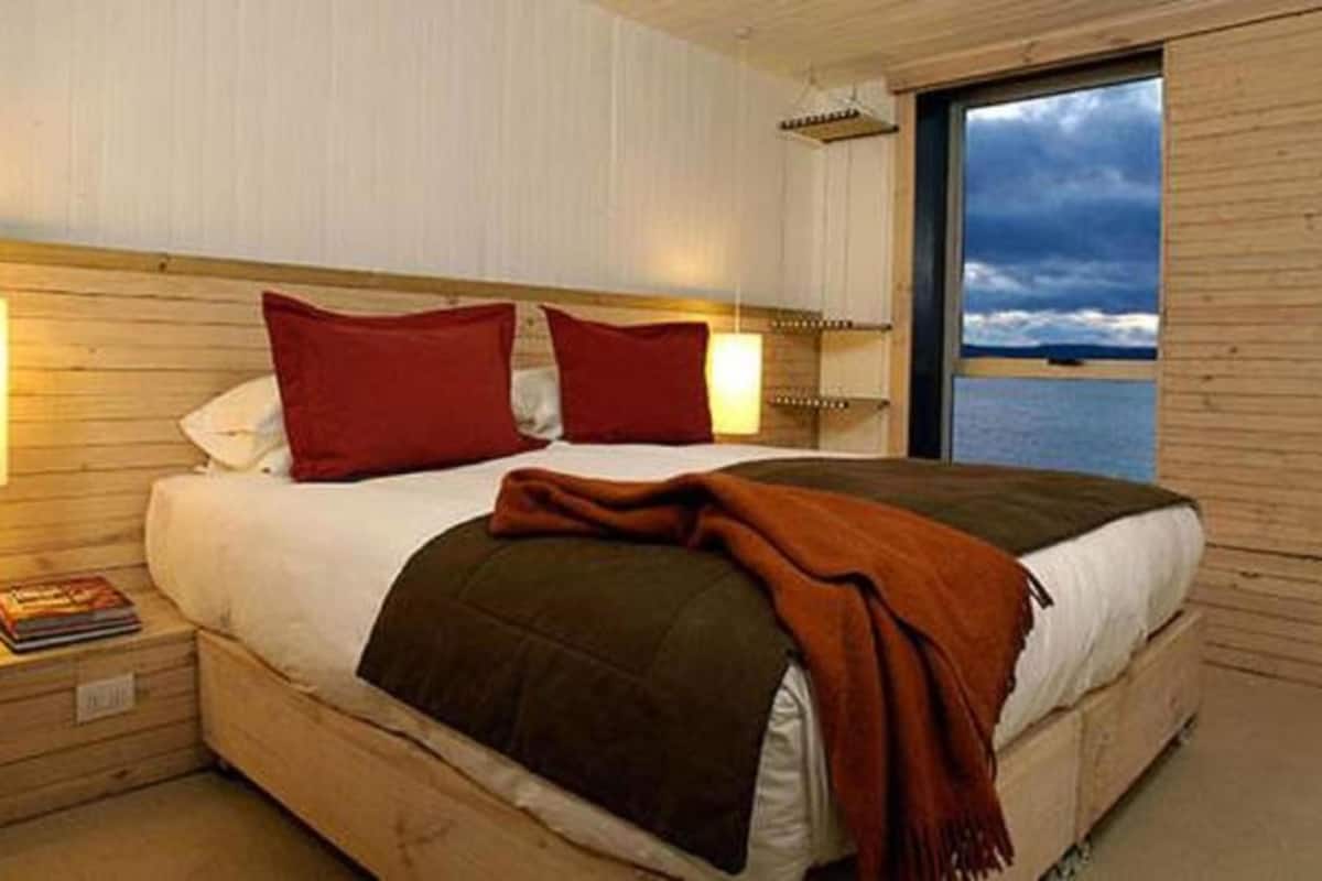 deluxe double room | premium bedding, down duvets, minibar, free wifi