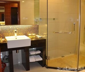 Room - Golden Spring Hotel (Lijiang)