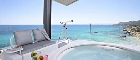 Junior Suite, Sea View (Superior) | 1 bedroom, minibar, in-room safe, desk