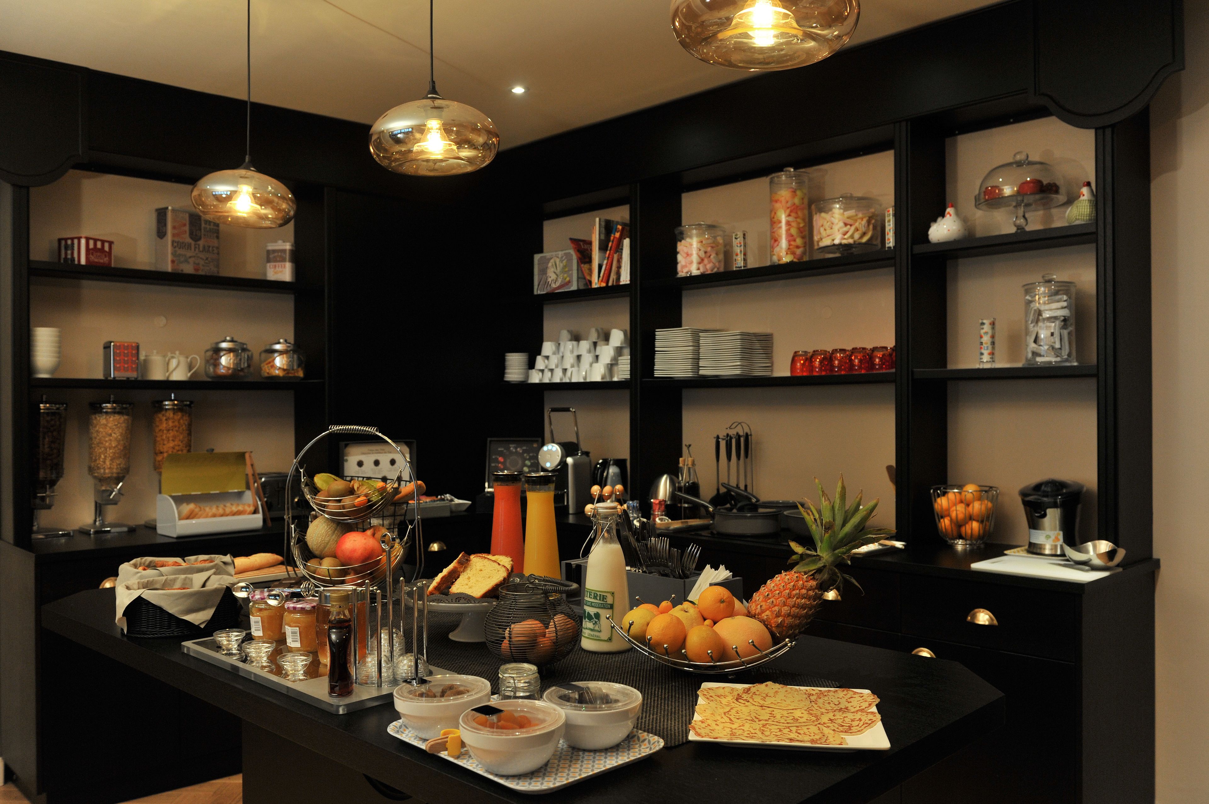 Petit déjeuner buffet servi tous les jours en supplément